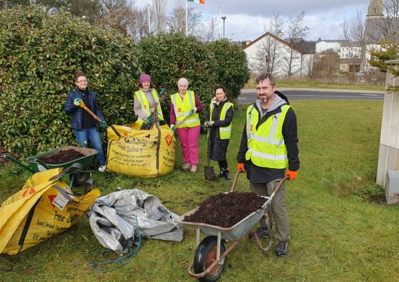Tree planting project hopes to branch into other towns – Article from Donegal Daily